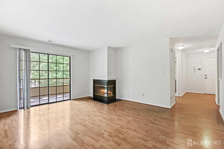 Photo 7 of 1108 Stoneridge Circle, Helmetta NJ 08828, Helmetta, NJ