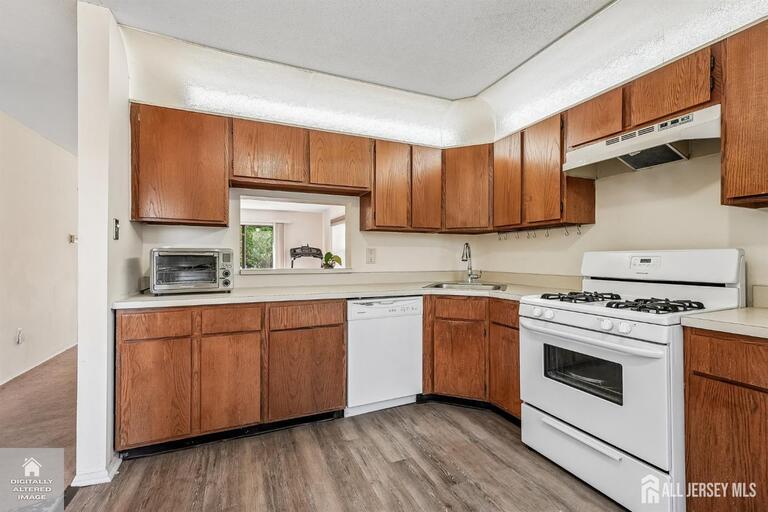 Photo 5 of 289 Bromley Place, East Brunswick NJ 08816, East Brunswick, NJ