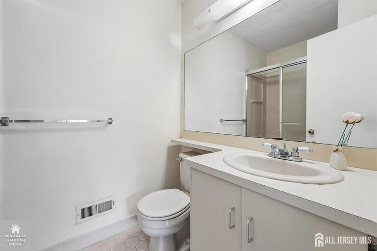 Photo 14 of 289 Bromley Place, East Brunswick NJ 08816, East Brunswick, NJ
