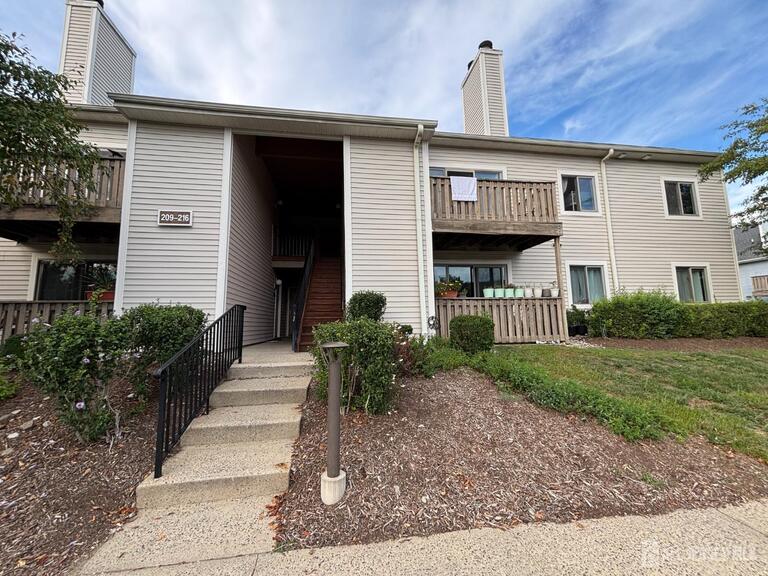 Photo 2 of 215 Aspen Drive, Plainsboro NJ 08536, Plainsboro, NJ