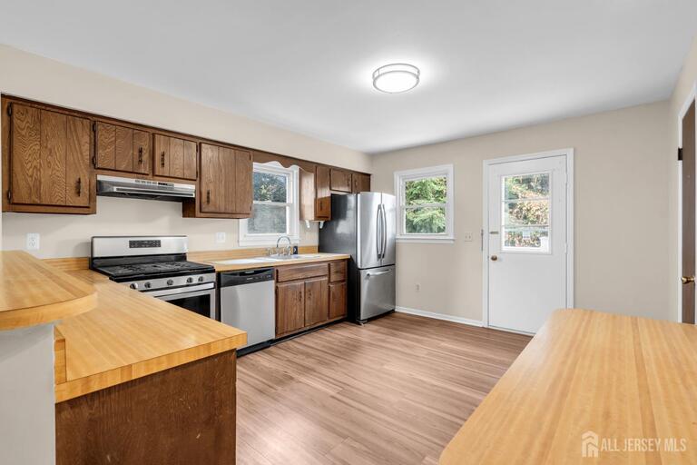 Photo 11 of 14 Dayton Avenue, Middlesex NJ 08846, Middlesex, NJ