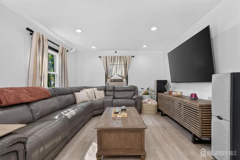 Photo 10 of 58 Hillcrest Avenue, Edison NJ 08817, Edison, NJ