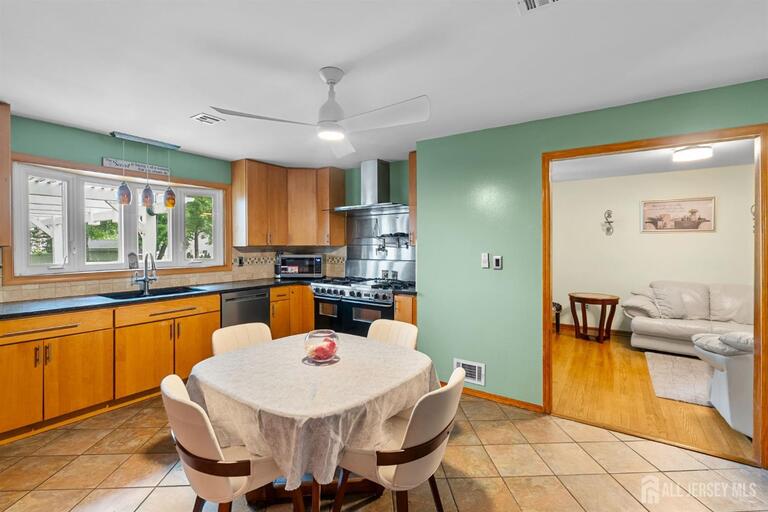 Photo 11 of 38 Van Ethel Drive, Middlesex NJ 07747, Middlesex, NJ