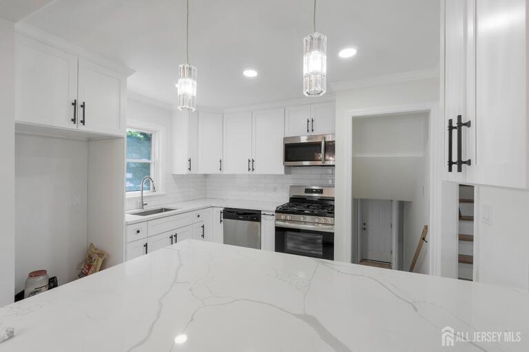 Photo 9 of 33 Larchmont Road, Edison NJ 08837, Edison, NJ