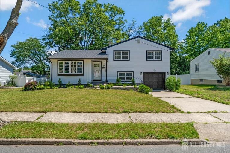 Photo 2 of 33 Larchmont Road, Edison NJ 08837, Edison, NJ