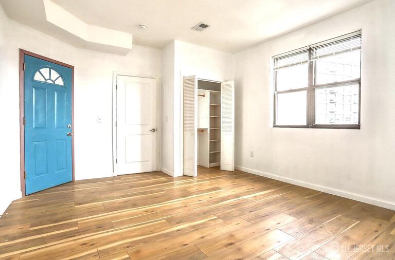 Photo 19 of 9017 Riverside Place, North Bergen NJ 0747, North Bergen, NJ