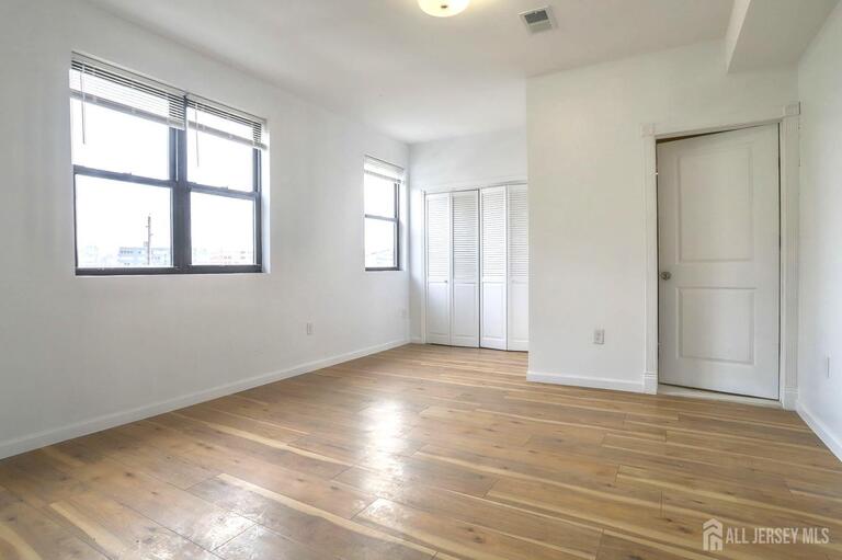 Photo 16 of 9017 Riverside Place, North Bergen NJ 07047, North Bergen, NJ