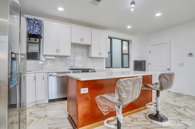 Photo 9 of 9017 Riverside Place, North Bergen NJ 07047, North Bergen, NJ