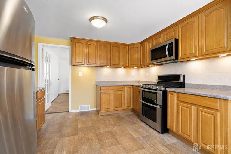 Photo 12 of 217 Bergen Street, Woodbridge Proper NJ 07095, Woodbridge Proper, NJ