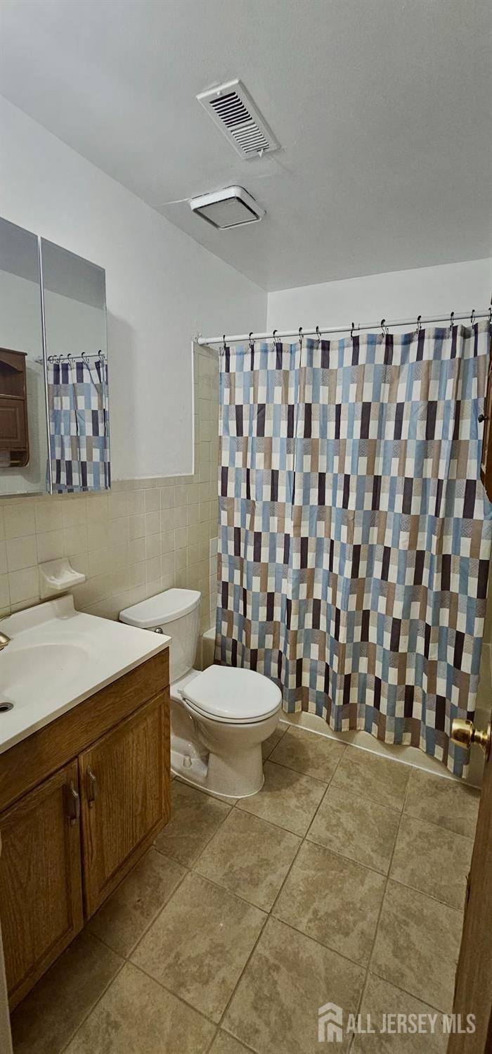 Photo 8 of 1909 Raspberry Court, Edison NJ 08817, Edison, NJ