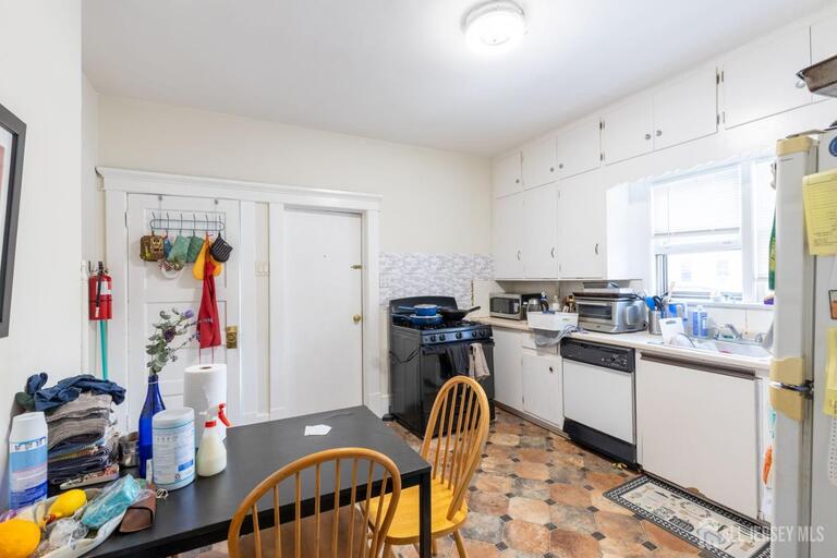 Photo 17 of 32 Suydam Street, New Brunswick NJ 08901, New Brunswick, NJ