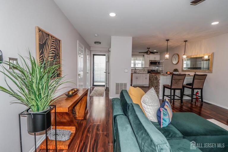 Photo 8 of 323 Ventnor Court, Piscataway NJ 08854, Piscataway, NJ