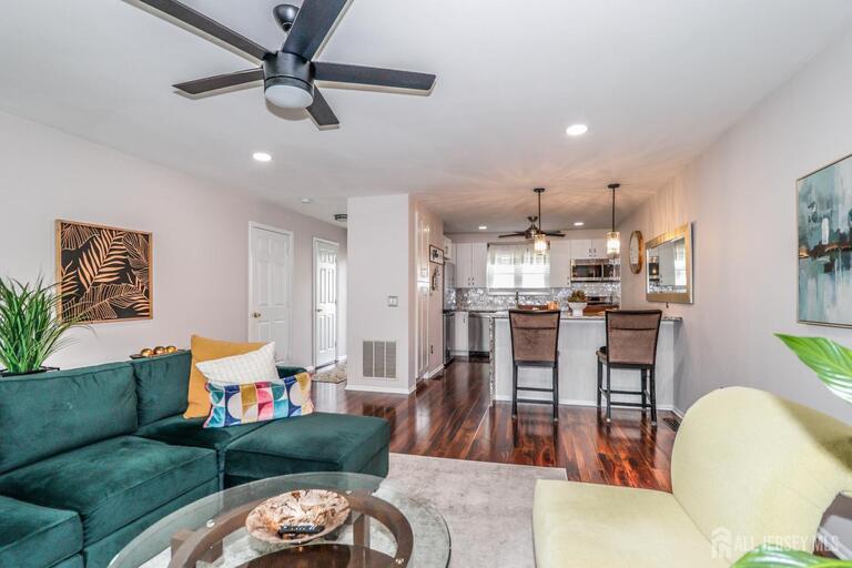 Photo 7 of 323 Ventnor Court, Piscataway NJ 08854, Piscataway, NJ