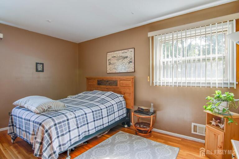 Photo 15 of 31 Heidi Drive, Fords NJ 08863, Fords, NJ