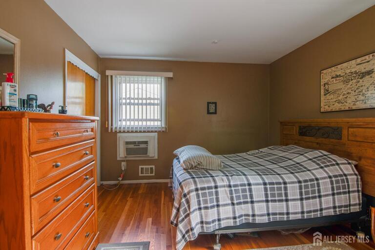 Photo 16 of 31 Heidi Drive, Fords NJ 08863, Fords, NJ