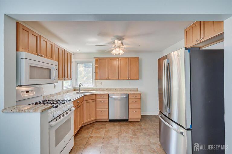 Photo 11 of 2008 Maple Avenue, South Plainfield NJ 07080, South Plainfield, NJ