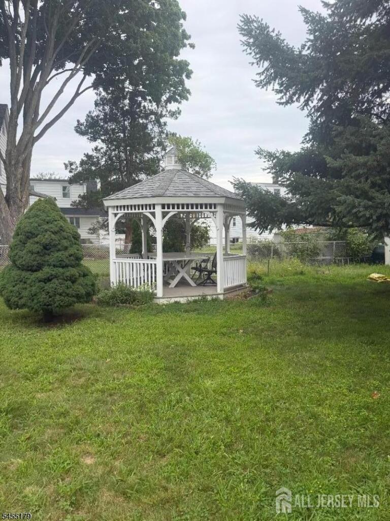 Photo 10 of 67 Oakland Avenue, Edison NJ 08817, Edison, NJ