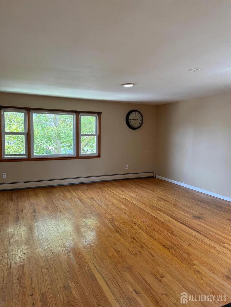 Photo 4 of 68 christopher st Street # 2, Carteret NJ 07008, Carteret, NJ