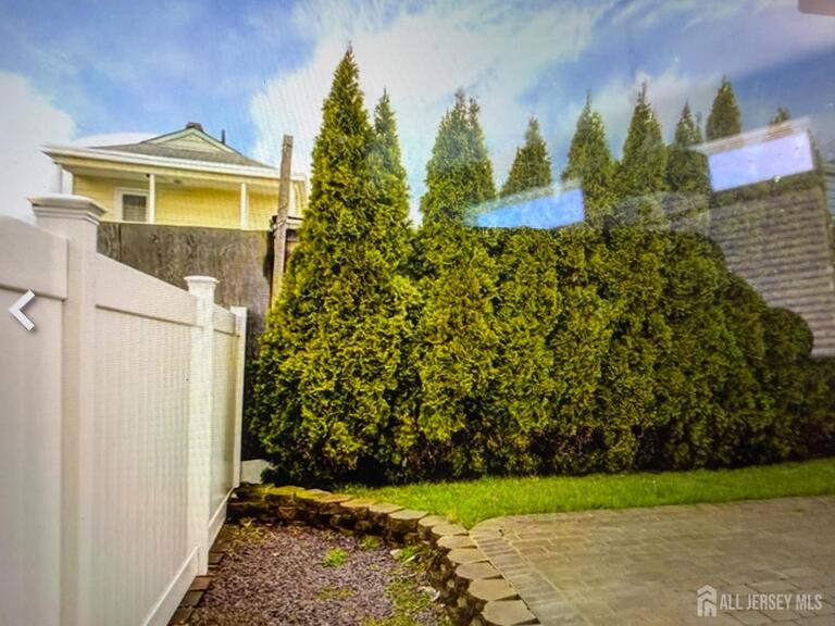 Photo 6 of 339 Jeffries Street, Perth Amboy NJ 08861, Perth Amboy, NJ