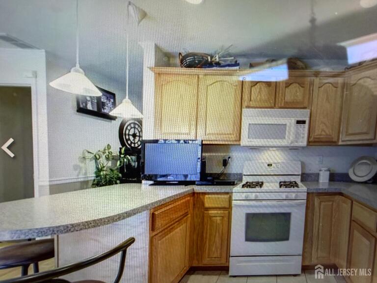 Photo 17 of 339 Jeffries Street, Perth Amboy NJ 08861, Perth Amboy, NJ