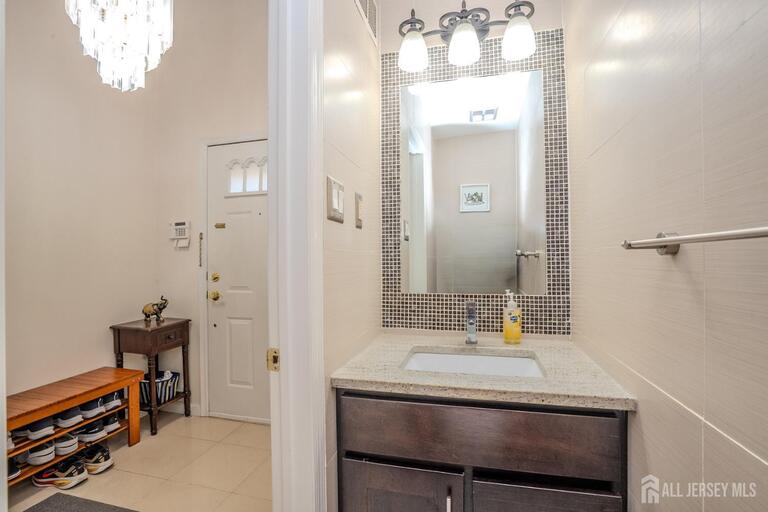 Photo 28 of 6005 N Oaks Boulevard, North Brunswick NJ 08902, North Brunswick, NJ