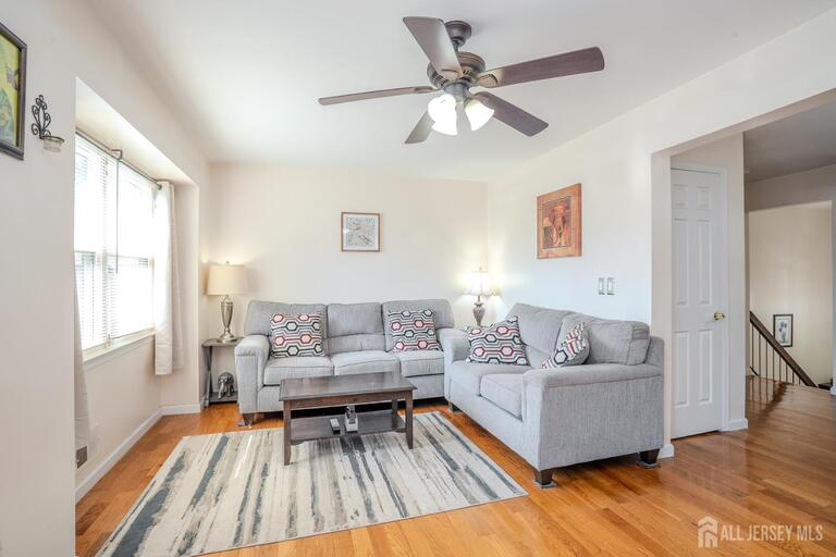 Photo 3 of 6005 N Oaks Boulevard, North Brunswick NJ 08902, North Brunswick, NJ