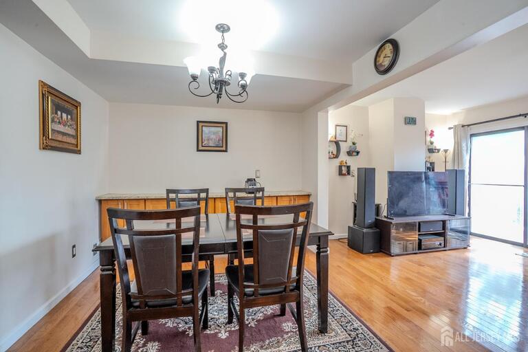 Photo 9 of 6005 N Oaks Boulevard, North Brunswick NJ 08902, North Brunswick, NJ