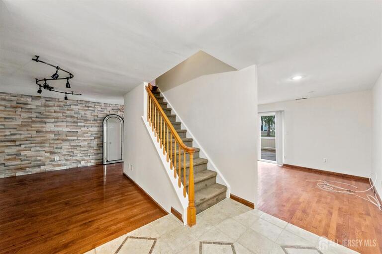 Photo 7 of 89 Tennyson Drive, Plainsboro NJ 08536, Plainsboro, NJ
