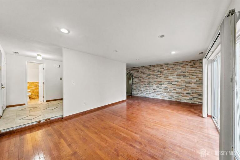 Photo 5 of 89 Tennyson Drive, Plainsboro NJ 08536, Plainsboro, NJ