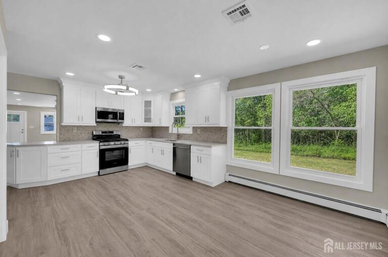 Photo 20 of 47 Doral Drive, Toms River NJ 08757, Toms River, NJ
