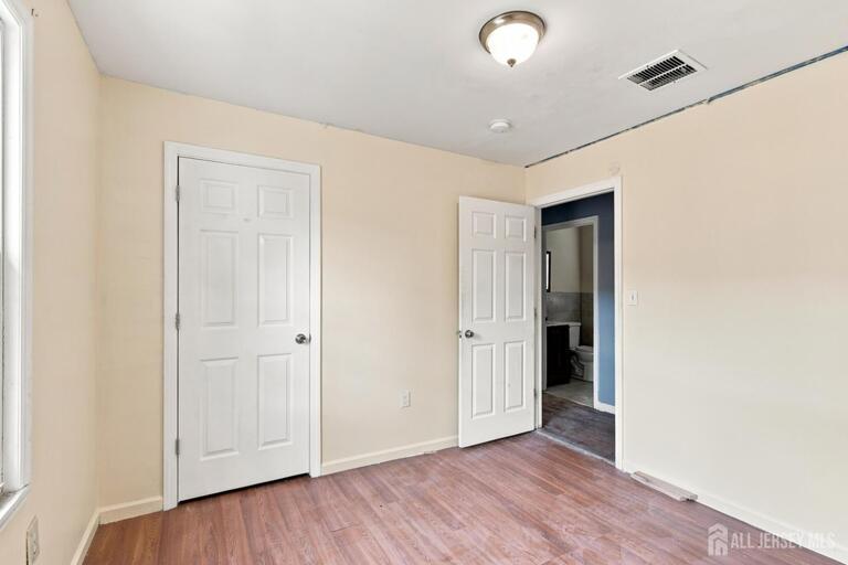 Photo 10 of 64 Fabyan Place, Newark NJ 07108, Newark, NJ