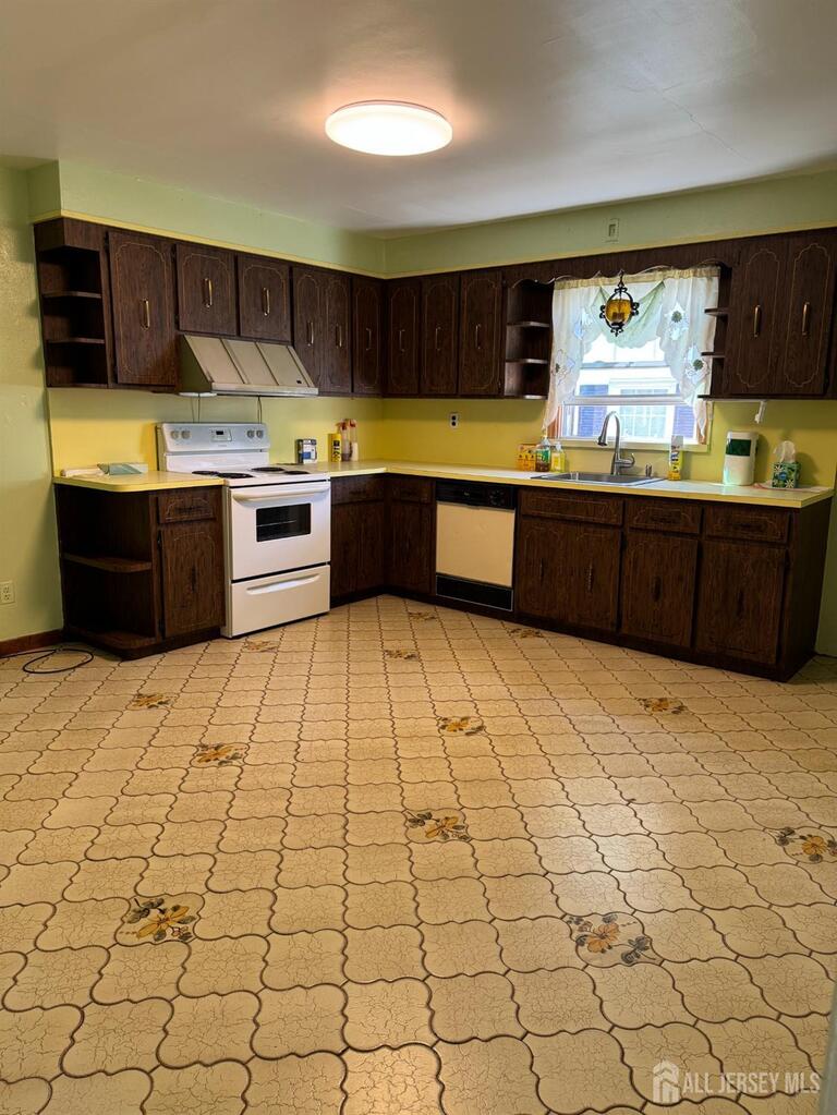 Photo 7 of 16 Carlton Street, Edison NJ 08837, Edison, NJ