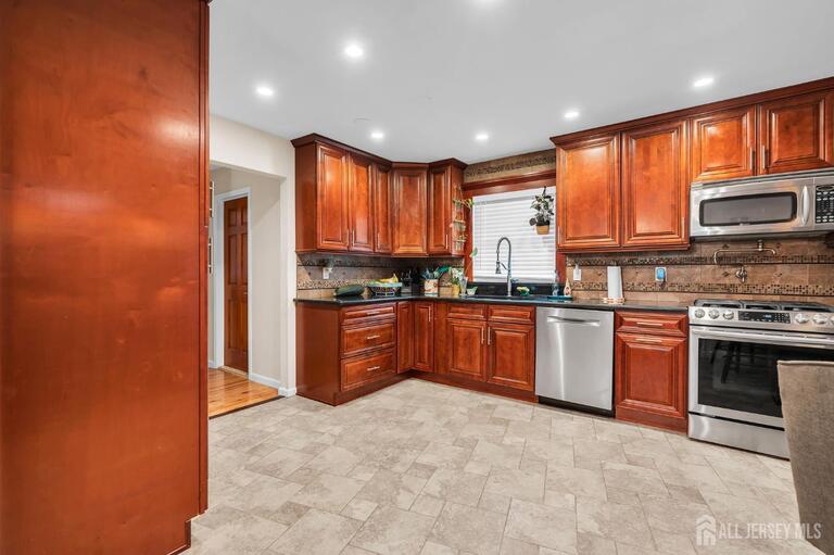 Photo 6 of 1 Macintosh Court, East Brunswick NJ 08816, East Brunswick, NJ