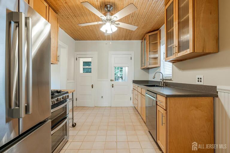 Photo 5 of 610 Front Street, Dunellen NJ 08812, Dunellen, NJ