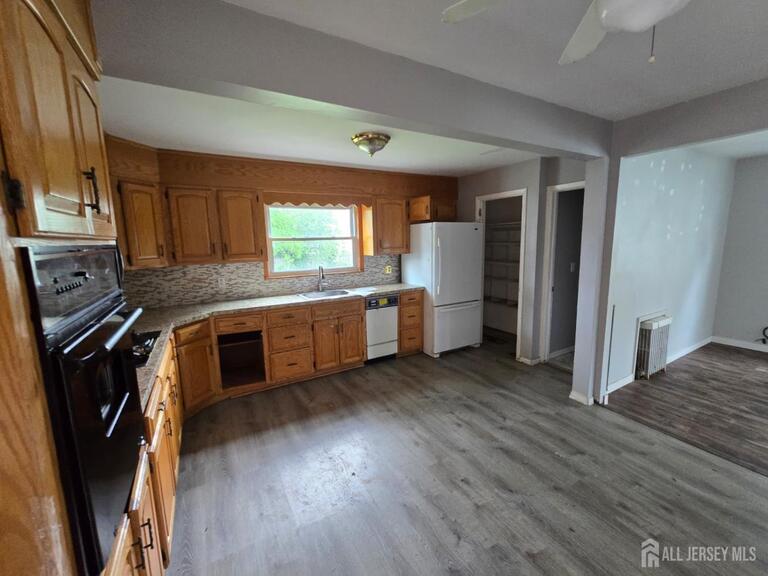 Photo 16 of 4 Vale Street, Edison NJ 08817, Edison, NJ