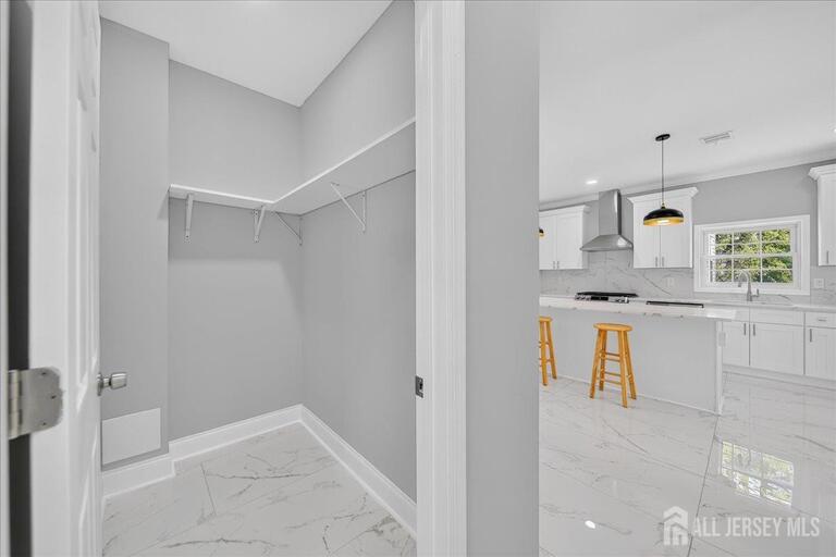 Photo 37 of 22 Mary Ellen Drive, Edison NJ 08820, Edison, NJ