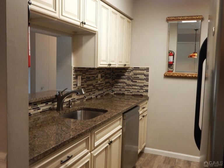 Photo 3 of 2401 Ravens Crest Drive, Plainsboro NJ 08536, Plainsboro, NJ