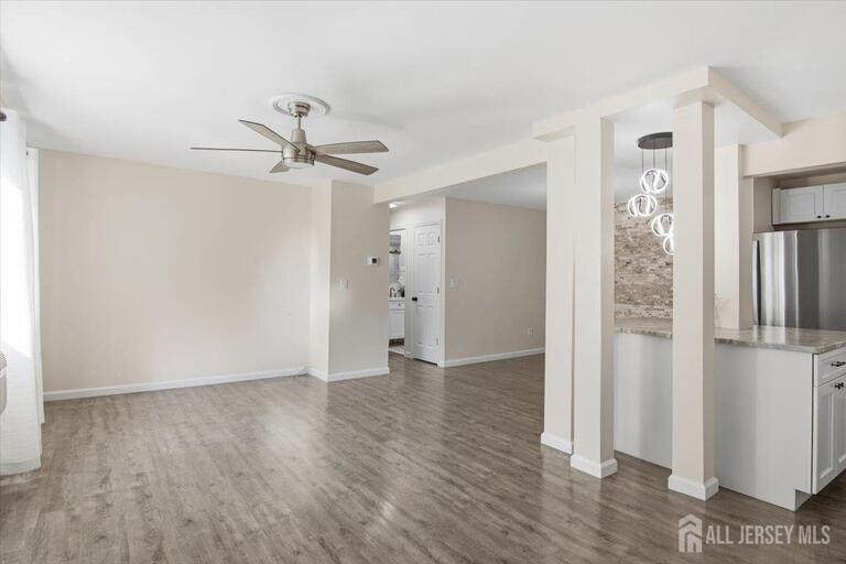 Photo 3 of 903 Cricket Lane, Woodbridge Proper NJ 07095, Woodbridge Proper, NJ