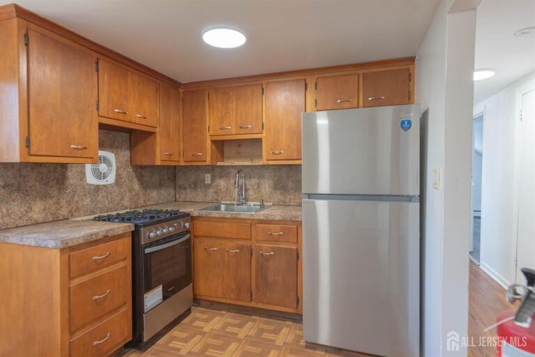 Photo 35 of 82 Markowitz Street, Carteret NJ 07008, Carteret, NJ
