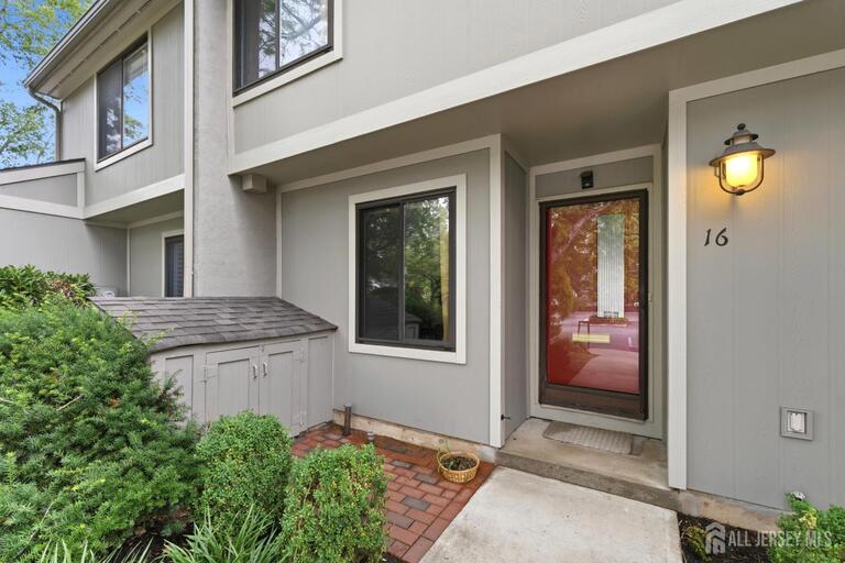 Photo 3 of 16 Irongate, Metuchen NJ 08840, Metuchen, NJ