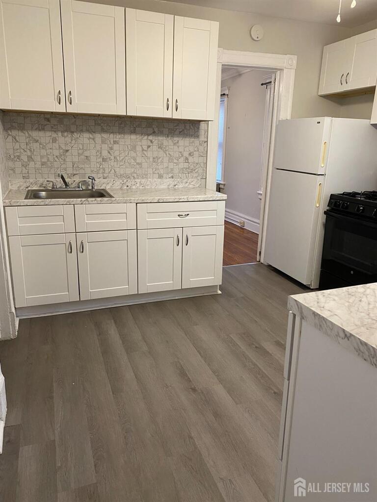 Photo 5 of 237 Montgomery Street # 2, Highland Park NJ 08904, Highland Park, NJ
