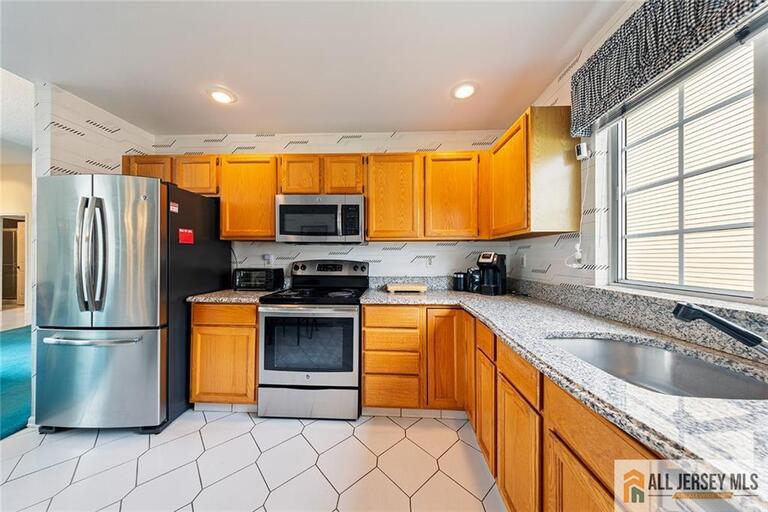 Photo 14 of 664 Azalea Plaza # 664B, Monroe NJ 08831, Monroe, NJ