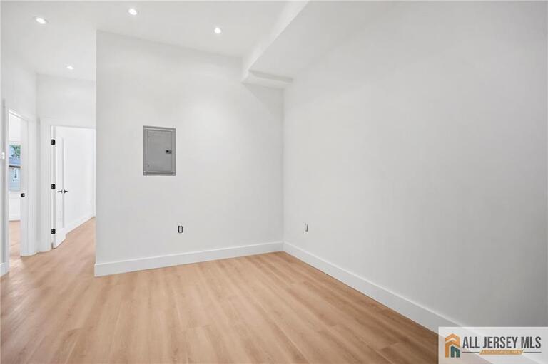 Photo 11 of 291 New York Avenue # 4, Jersey City NJ 07307, Jersey City, NJ