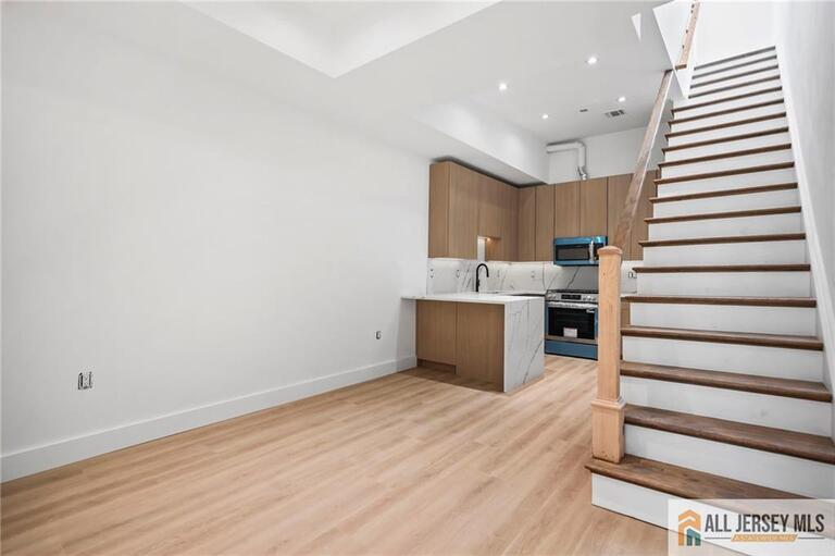 Photo 13 of 291 New York Avenue # 4, Jersey City NJ 07307, Jersey City, NJ