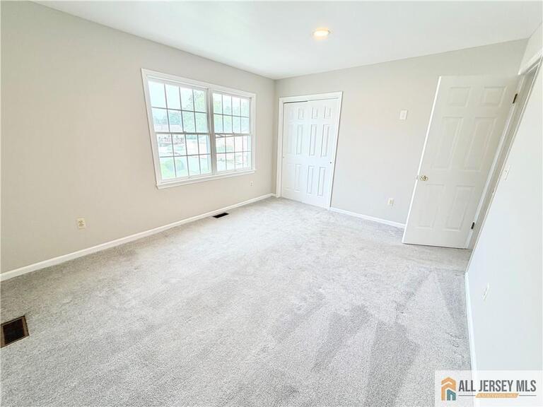 Photo 23 of 86 Wilton Avenue NE # 403, Middlesex NJ 08846, Middlesex, NJ