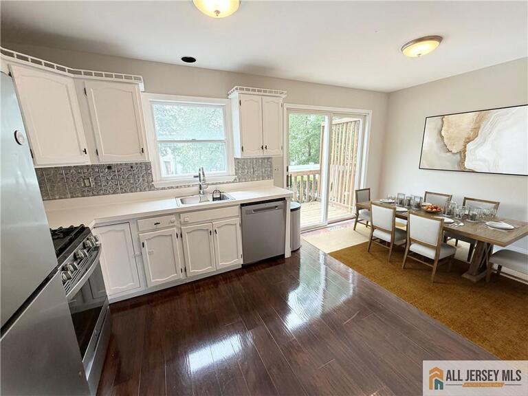 Photo 5 of 86 Wilton Avenue NE # 403, Middlesex NJ 08846, Middlesex, NJ