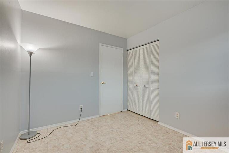 Photo 11 of 26 Kendall Road, South Brunswick NJ 08824, South Brunswick, NJ