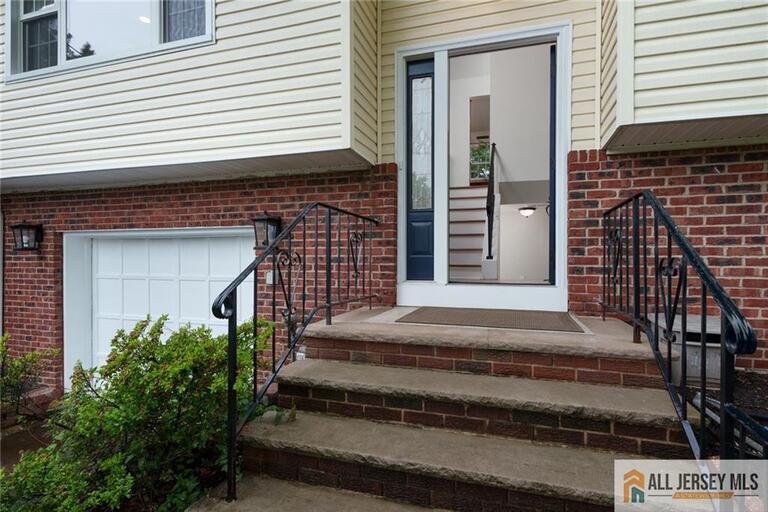 Photo 3 of 2025 Oak Tree Road, Edison NJ 08820, Edison, NJ