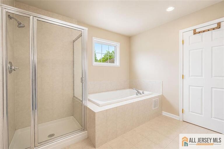 Photo 18 of 160 Teeple Place, South Plainfield NJ 07080, South Plainfield, NJ
