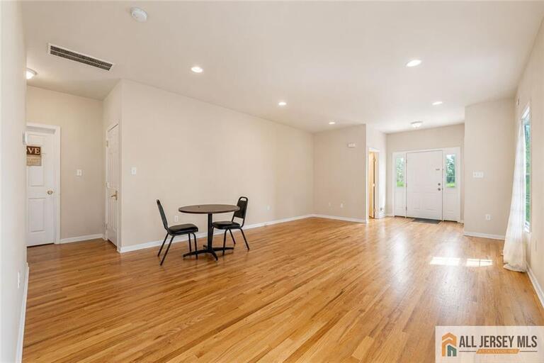 Photo 8 of 160 Teeple Place, South Plainfield NJ 07080, South Plainfield, NJ